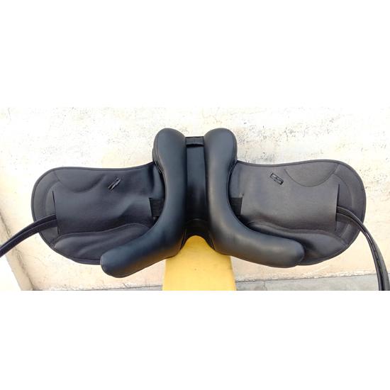 New Red Black Leather Dressage Monoflap Changeable Gullets Horse Saddle, Size 16", 16.5", 17", 17.5", 18"