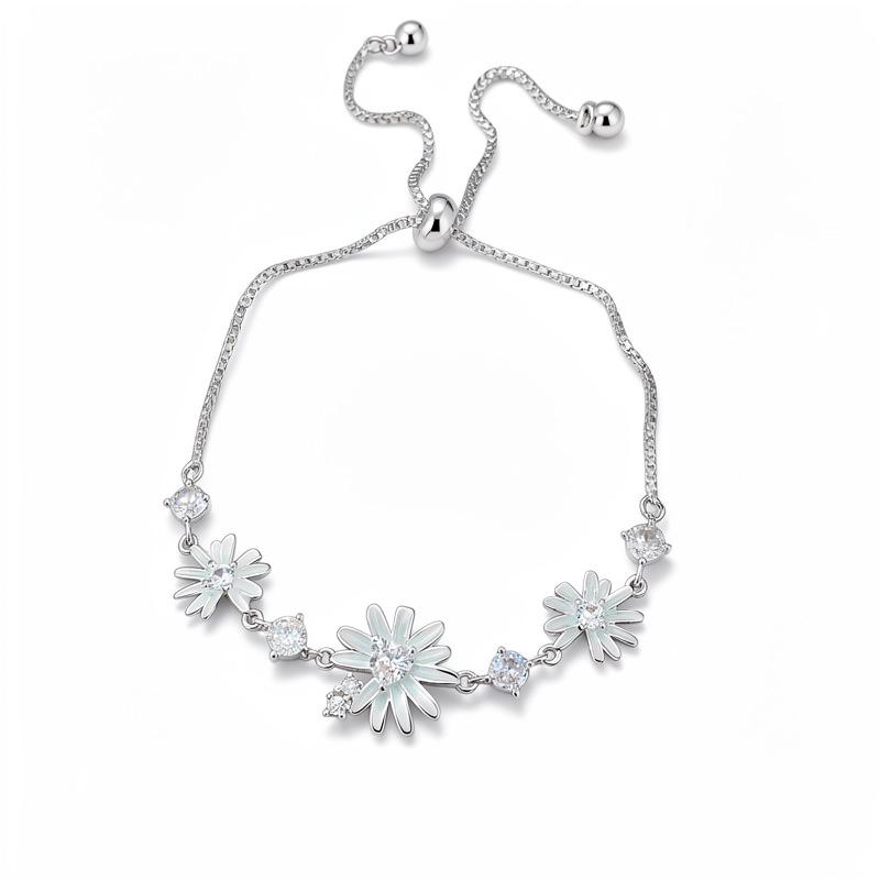 Daisy Enamel Flower Pearl Bracelet - Elegant Silver Needle Zirconia, Simple and Fashionable Jewelry.