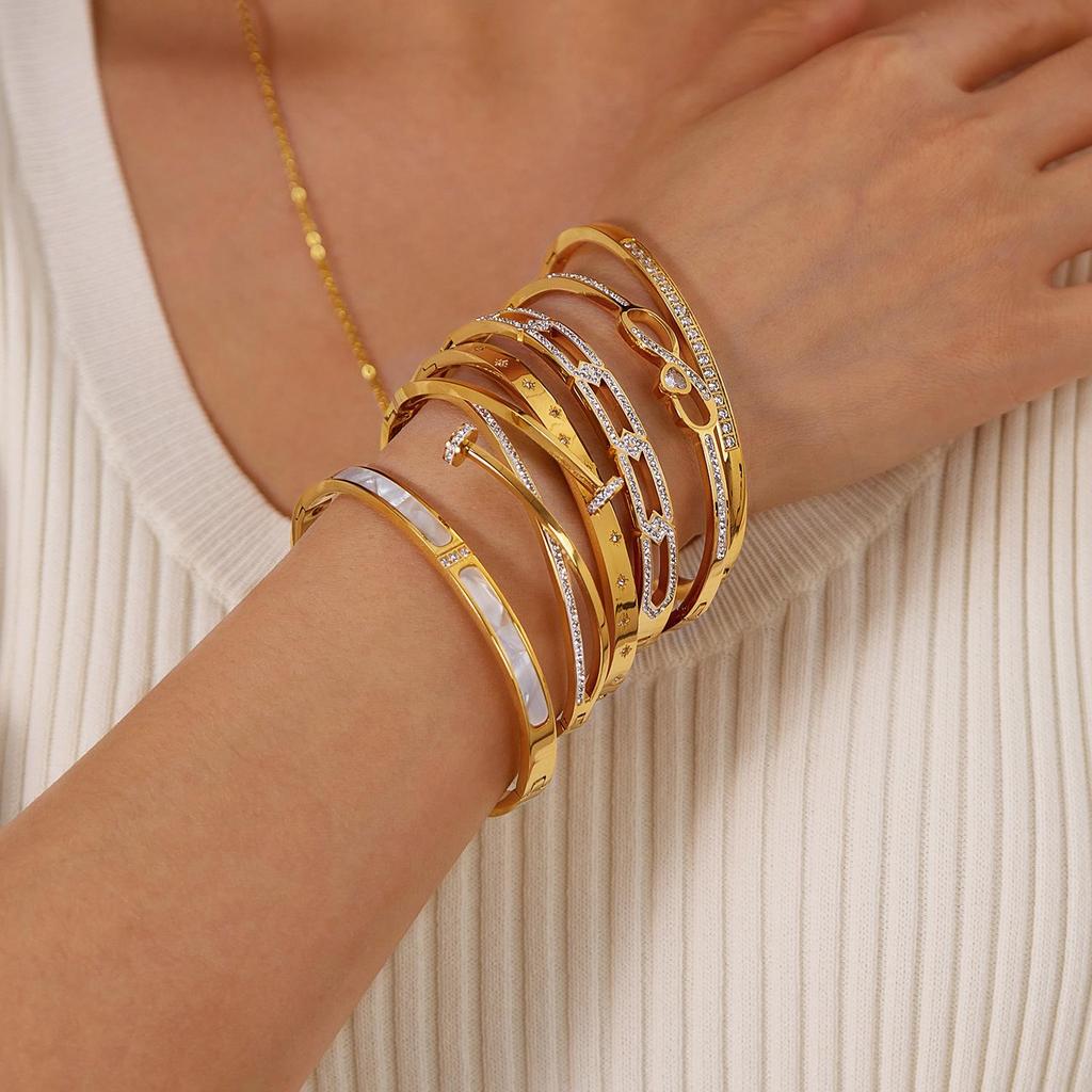 French Minimalist Titanium Steel Bracelet - High-End, Versatile, Light Luxury Design