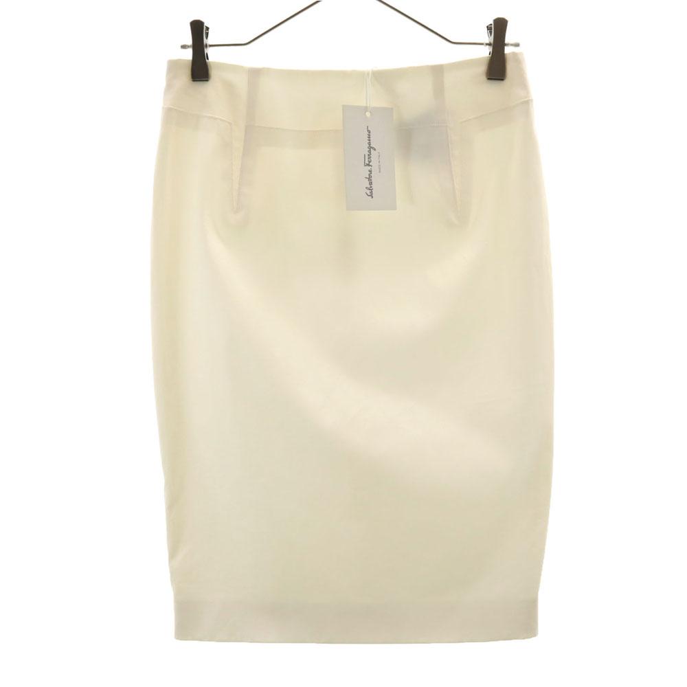 

Salvatore Ferragamo Midi length Tight Skirt 40 white Women Used