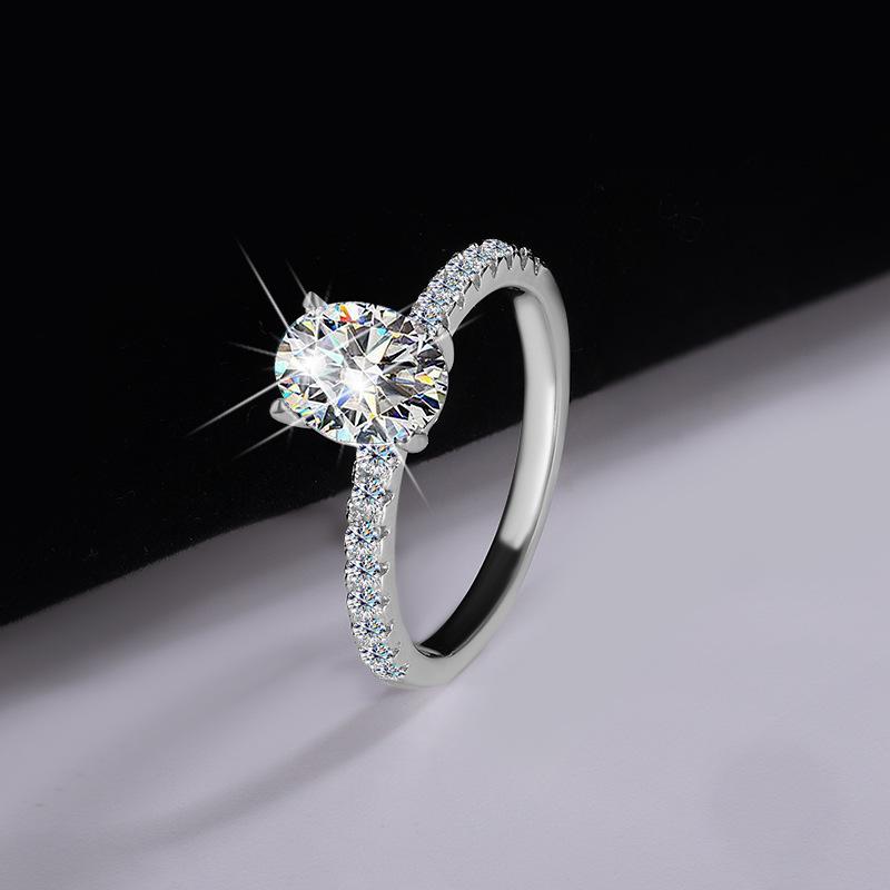Slightly inlaid oval egg-shaped moissanite ring wholesale European and American style diamond ring daily jewelry gift accessories