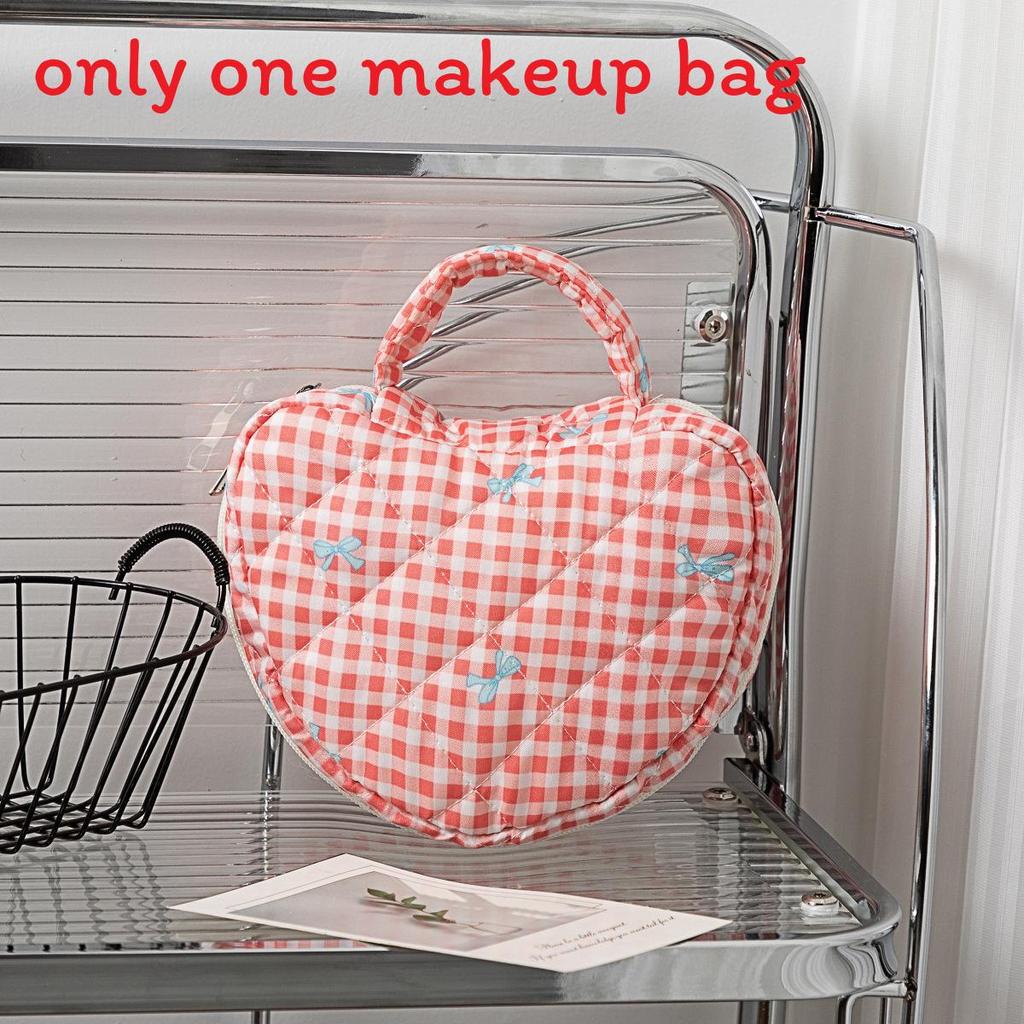 Floral Woman Travel Makeup Bag With Large Capacity And Quilted Design For Home Storage