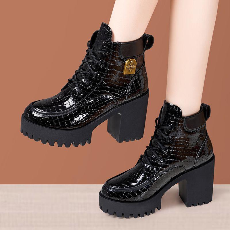 

8см 10см Маленький размер 33-43 Новые яркие кожаные сапоги Обувь на толстой платформе Зима 2025 Блочный высокий каблук Ботильоны Мотоциклетные сапоги Мама 43