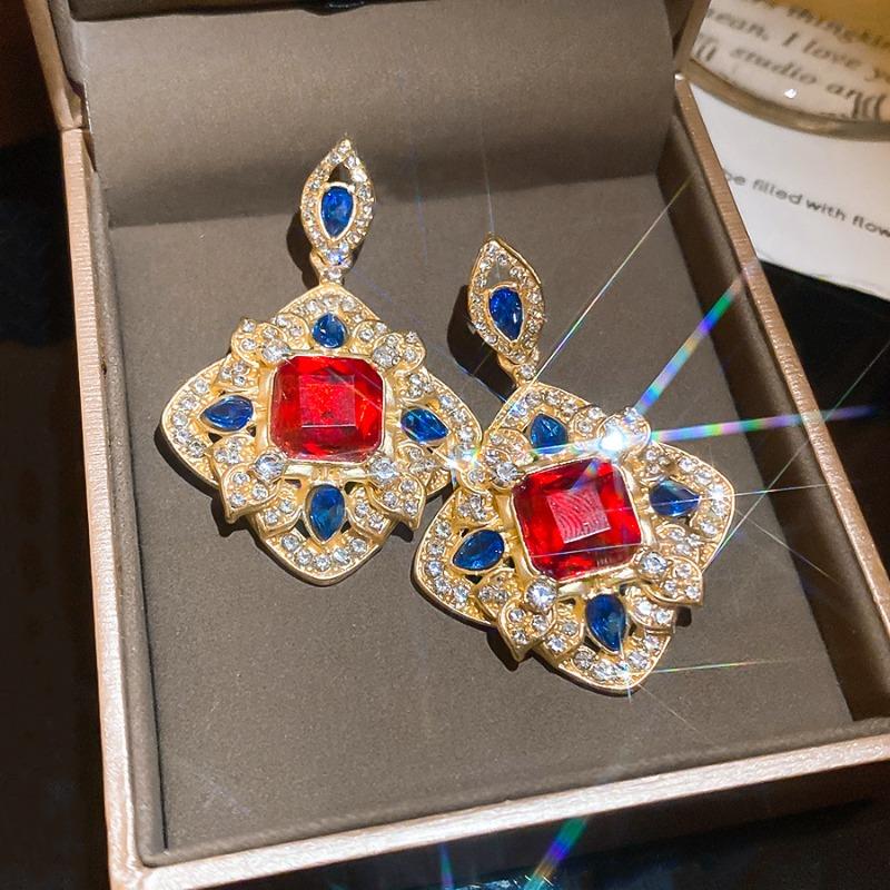 Medieval vintage silver needle with diamonds rhombus square stud earrings heavy industry court style exquisite earrings high sense earrings
