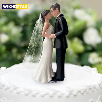 Elegante Bruid & Bruidegom Bruidstaart Topper met Sluier 4.3" - Jubileum, Vrijgezellenfeest, Verlovingsfeest Decoratie