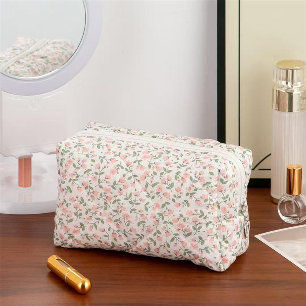 

Cute Pink Floral Quilted Makeup Bag Multi-Purpose Portable Cosmetic Storage Pouch Compact Coin Storage Toiletry Organizer