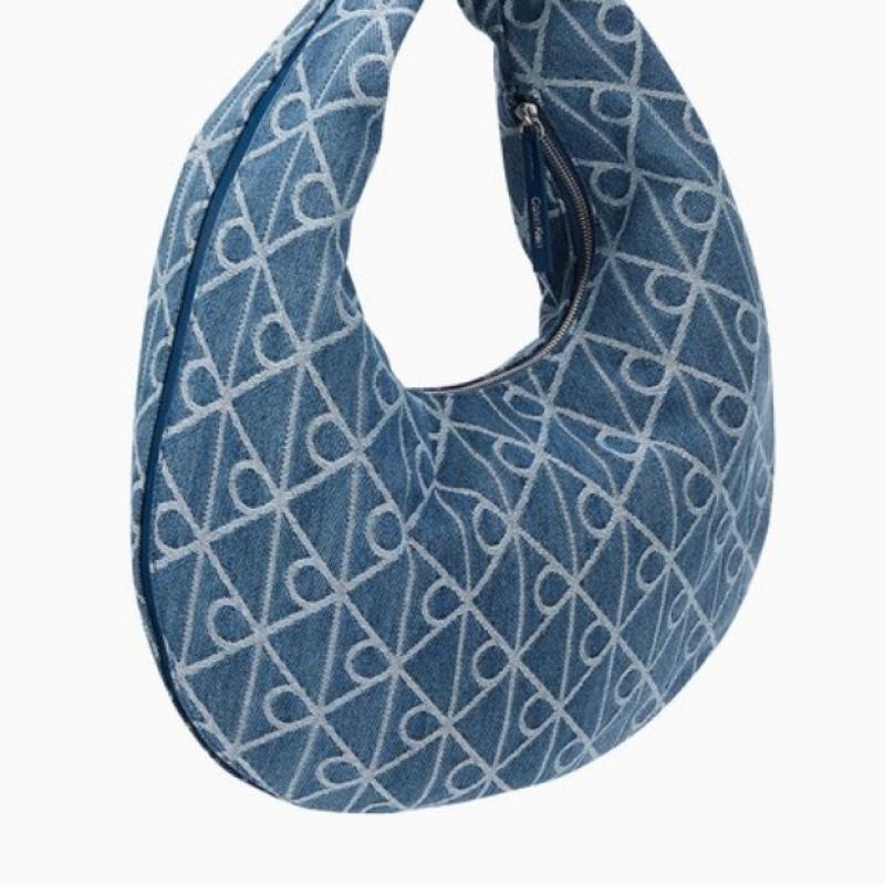 Calvin Klein JeanS Women S Emblem Denim Hobo Bag 4f3591g Ybn