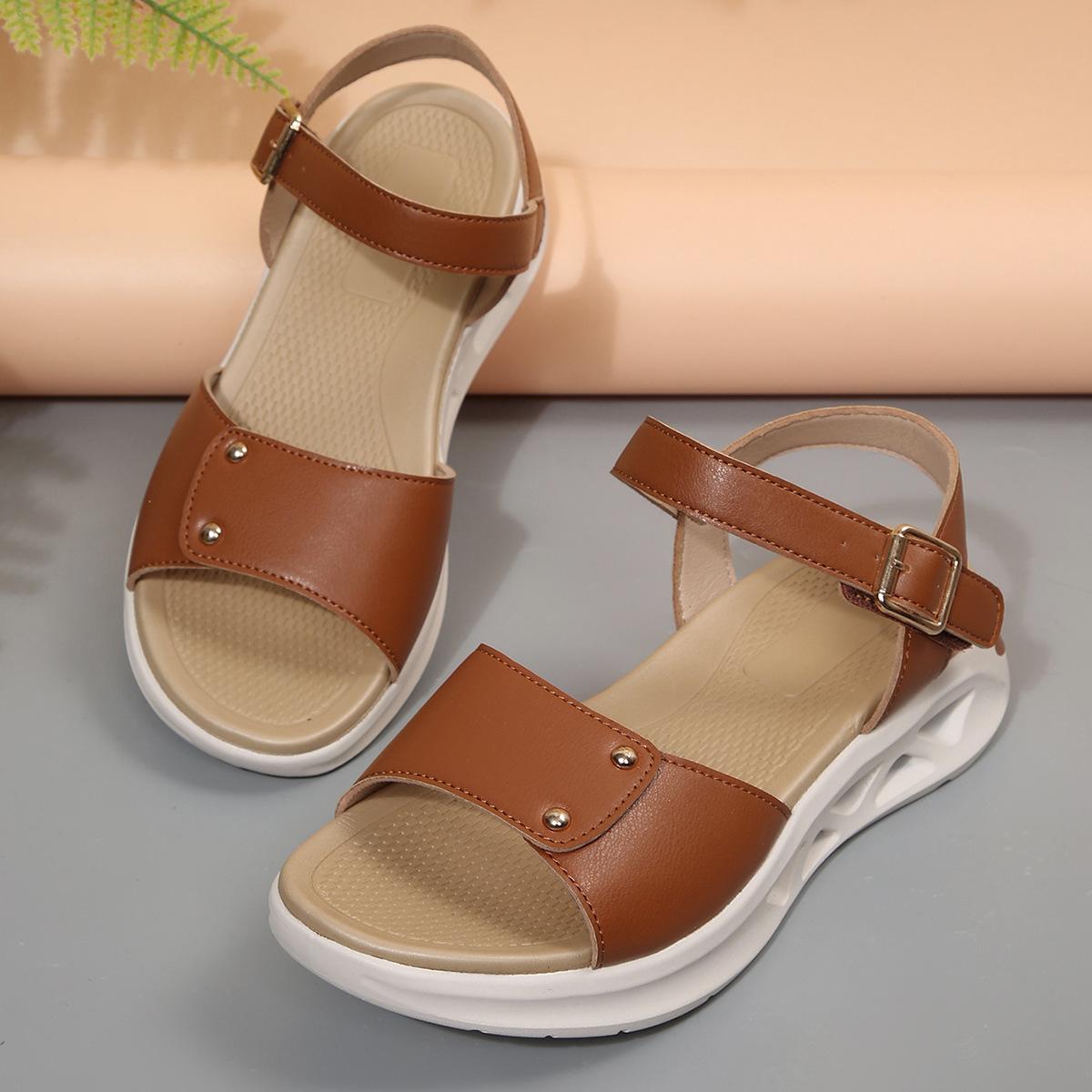 

2025 foreign trade summer new women s platform sandals large size soft sole one-word buckle with fish mouth platform sandals 43 темно-коричневого
