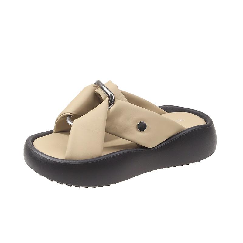 2025 Summer New French Twist Ring Casual Cool Slippers Thick Bottom Round Head Fashion Wear One Word Slippers Tide