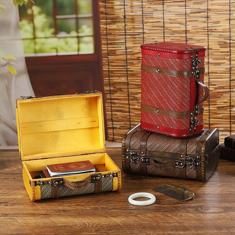 Vintage Wooden Box Portable Travel Suitcase Storage Box Window Display Box Decor Treasure Chest Storage Case for Home