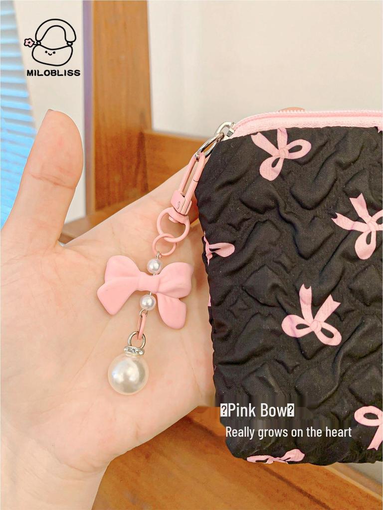 Elegant Pleated Bow Makeup Bag: Chic Design & Convenient Lipstick Clutch for Women