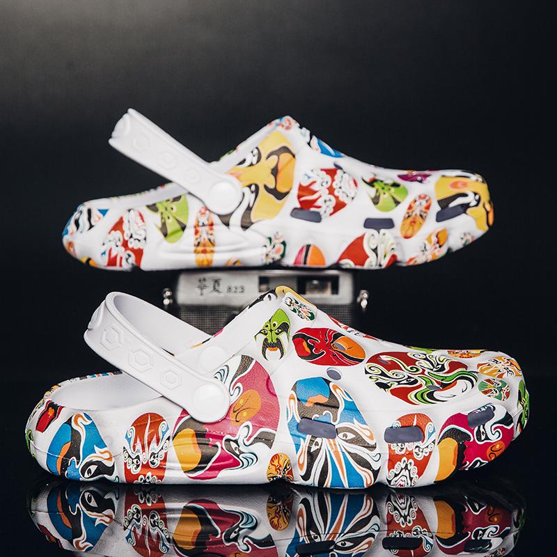 2022 Newest Clogs Men Sandals Casual Shoes Eva Lightweight Sandles Unisex Colorful Shoes For Summer Beach Big Size 46 47