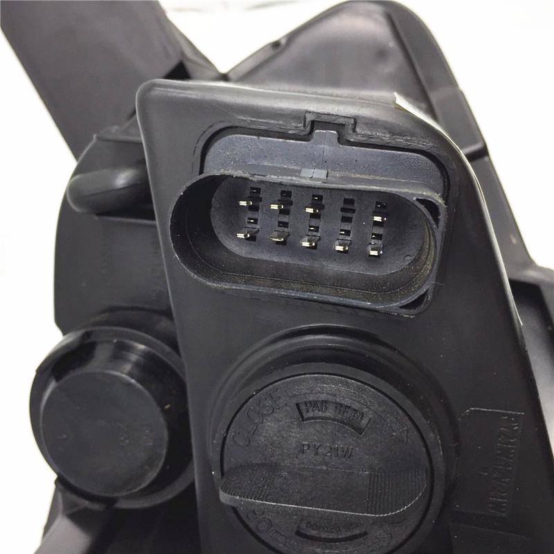 FAW Besturn B30 Oulang Car Headlight Half Assembly