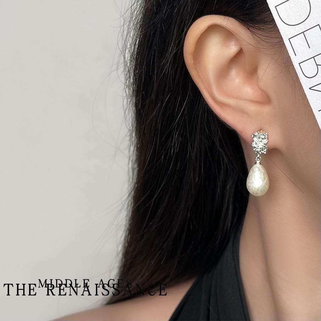 Light Medieval French Retro Snowflake Pearl Earrings, Water Drop Texture Stud Earrings, Elegant Earrings.