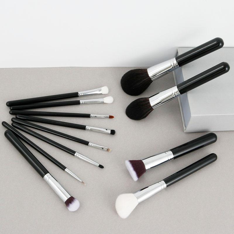 Foundation Brush, Loose Powder Brush, Eye Shadow Brush, 12 Makeup Brushes, Loose Powder Brush, Eye Brush, Blusher, Concealer Brush, Makeup Brush