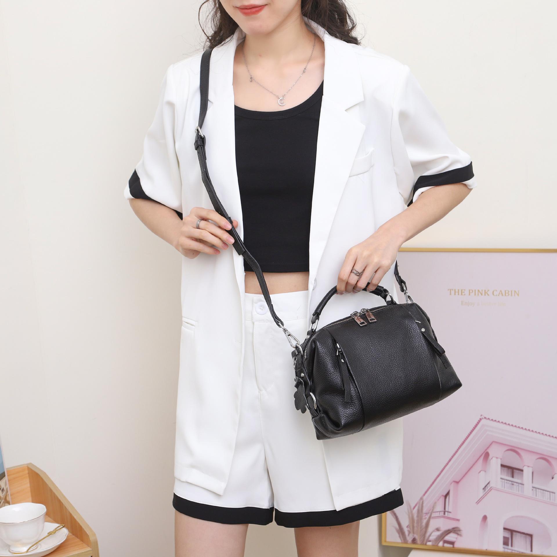 

Crossbody Women s One Shoulder Practical Soft Handbag чорний
