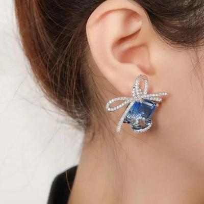 Neue Eisblaue Kristall Schleife Ohrringe, Luxuriöse und Beliebte Modeschmuck Ohrringe, Ohrringe, Blaues Gefühl für Mädchen als Geschenk