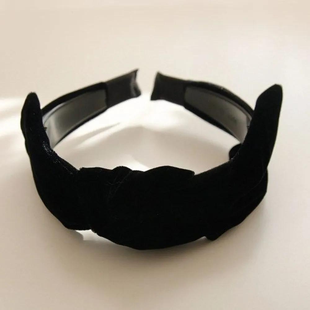 J Lauren Velvet Big Ribbon Bandana Hairband H01111