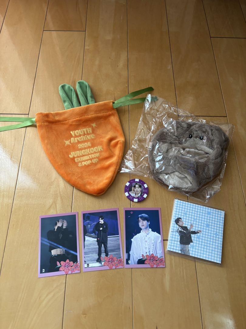 

[Б/У] Товары с Мастер-выставки Чонгука