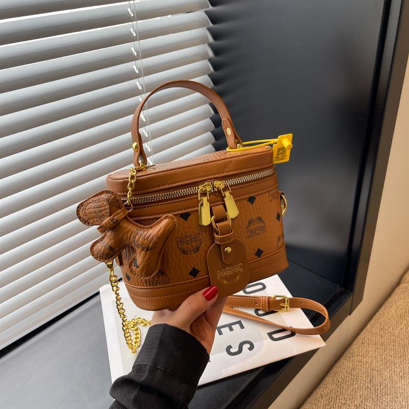 

2024 Trendy Urban Minimalist Women s Square Bag - High-Quality Versatile Design