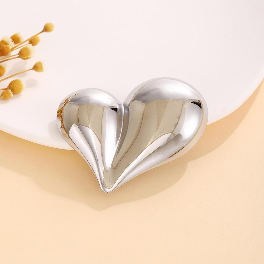Asymmetrical Glossy Heart Brooch - Unique European-American Suit Pin Decoration