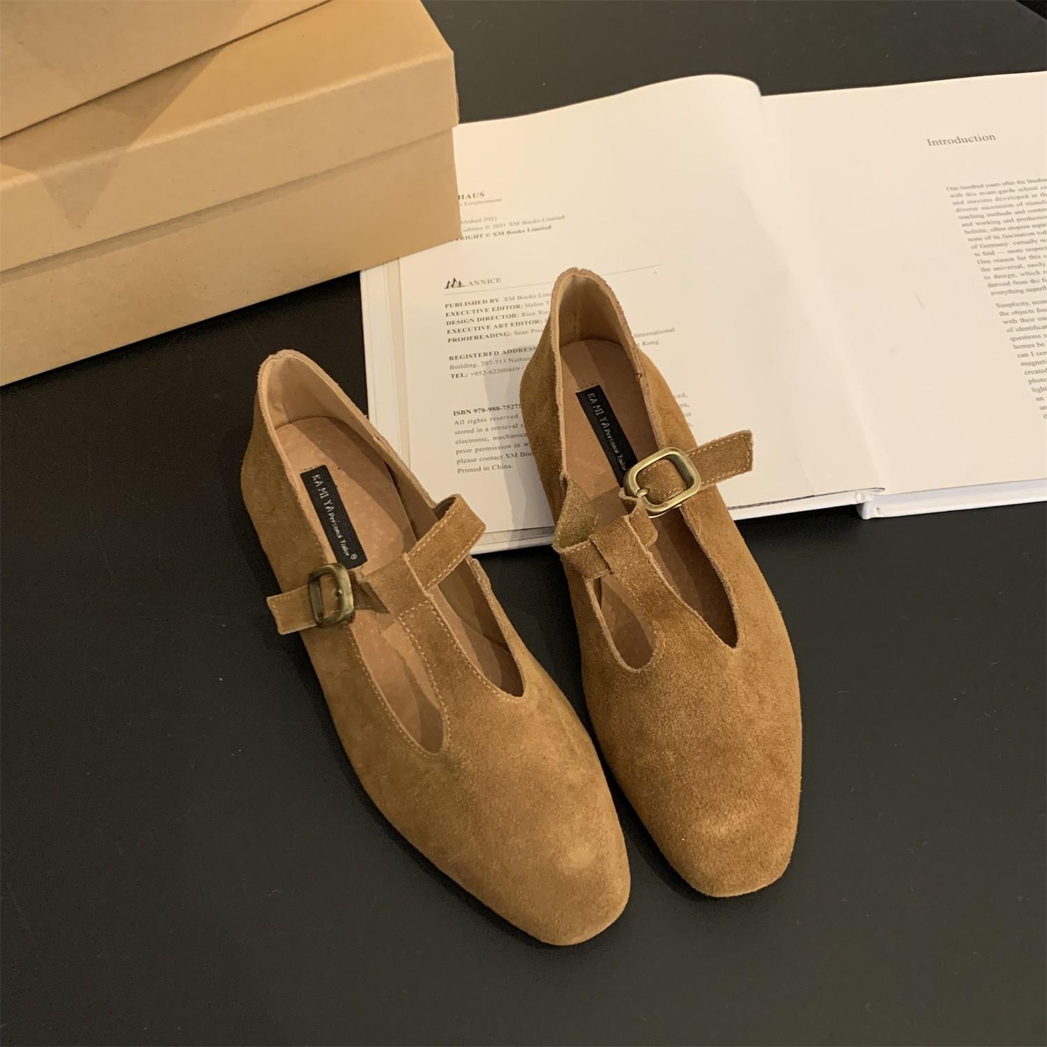 

Весняний новий нішевий дизайн у стилі ретро з неглибоким ротом, Т-пряжкою, туфлі Мері Джейн бабусі на плоскій підошві з неглибоким ротом, одинарні туфлі 36 світло-коричневого кольору