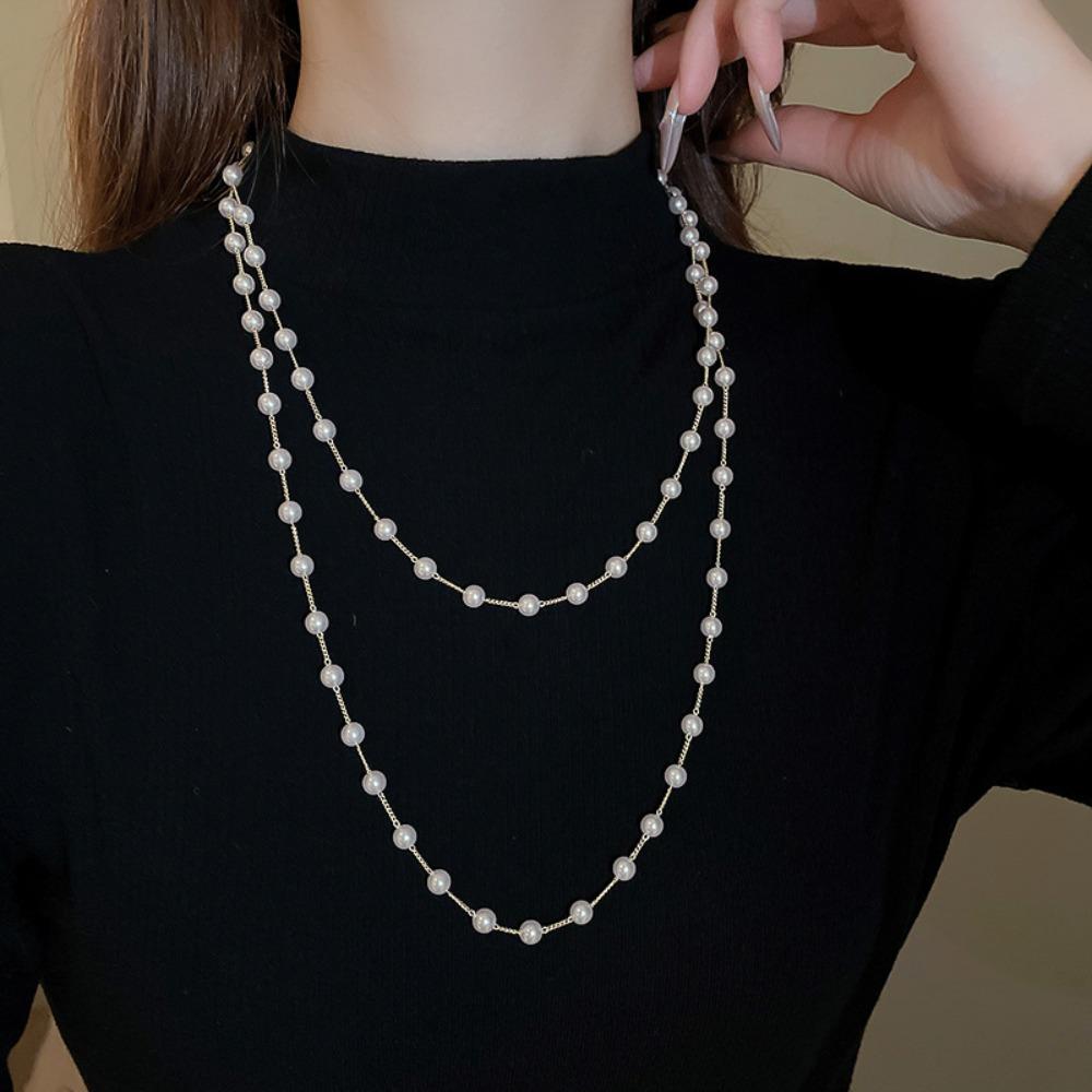 Diamond-encrusted Flower Geometric Pearl Necklace Temperament Light Luxury Sweater Chain French Retro Necklace Autumn and Winter