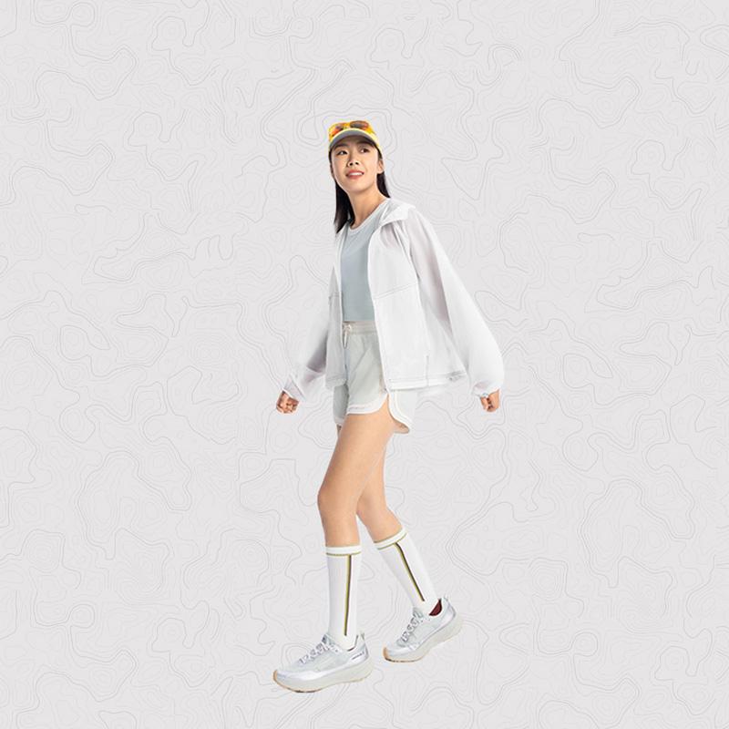 Li Ning CF Outdoor Series Lightweight Breathable Water-Resistant UPF 55+ Packable Sun Protection Jacket Women Jackets White AFDV378-3