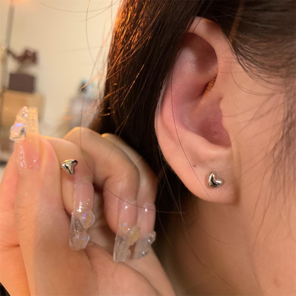 Корейские изысканные серьги-гвоздики в форме сердца серьги из серебра 925 пробы серьги с ощущением холодного ветра