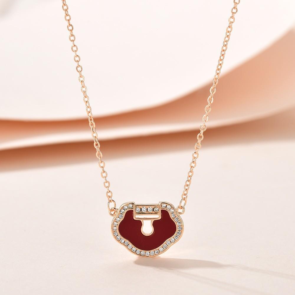 Popular high-quality red shell Ruyi lock necklace niche ins wind butterfly collarbone