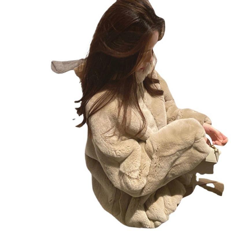 Imitation Rex rabbit plush coat women's autumn and winter new small furry coat