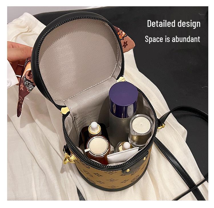 Geantă de mână crossbody cilindrică cu flori retro de toamnă pentru femei: Geantă tip găleată versatilă