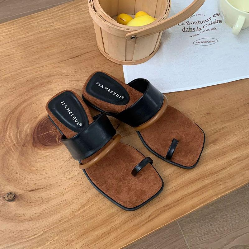 Set of toe casual slope heel cool slippers for summer new retro Korean version square head word beach women flat shoes