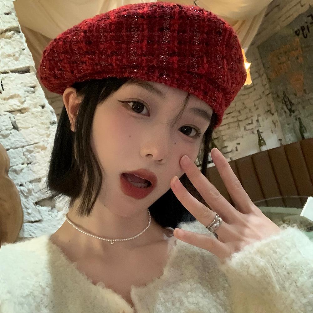 Red beret women's autumn and winter Korean version vintage face small New Year's bud painter hat small fragrance style tweed hat