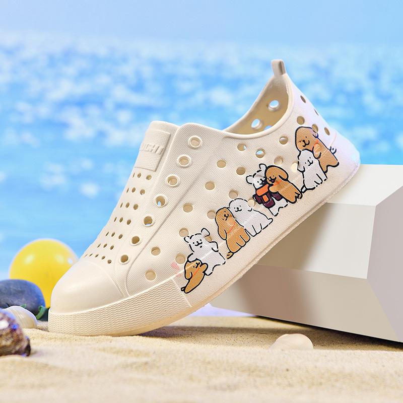 New children's hole shoes are light, breathable and quick-drying beach shoes, printed cartoon thick-soled waterproof hollow men's and women's sandals