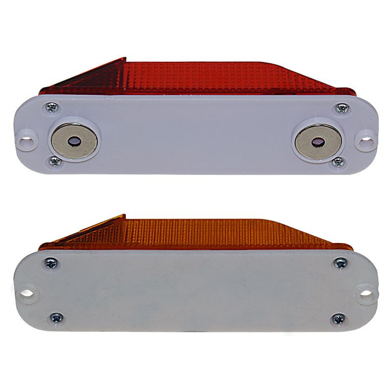 LED Solar Road Warning Strobe Light for Nighttime Construction and Barriers