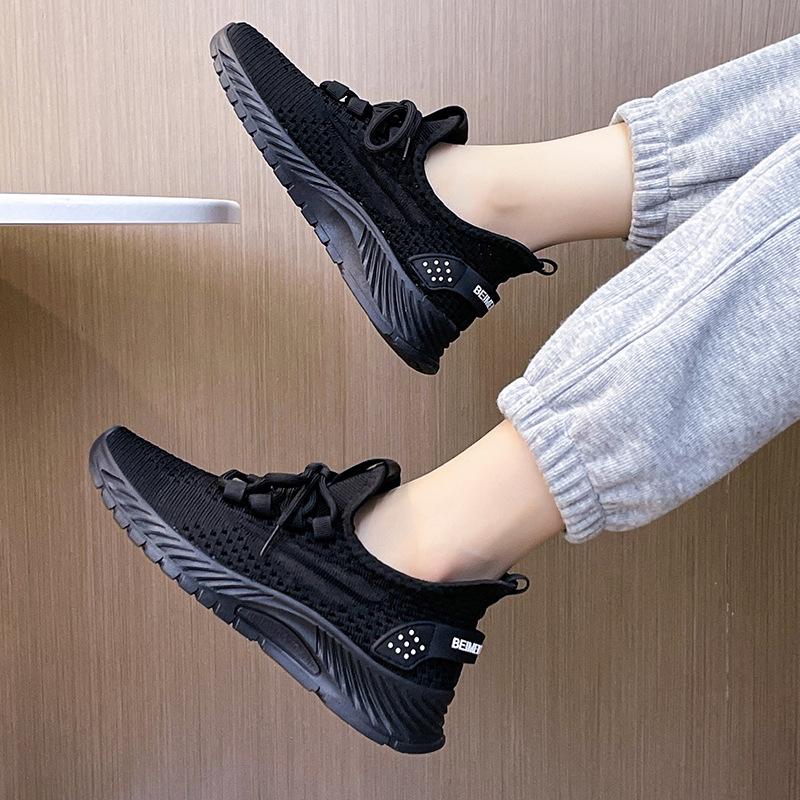 

Кроссовки Flying плетеные сетчатые женские весна, лето и осень 2025 новые дышащие и универсальные повседневные и легкие кроссовки с мягкой подошвой 35