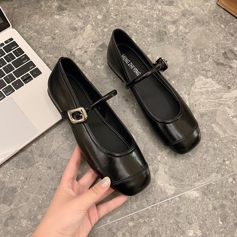 French Classic Small Fragrant Wind Shallow Mouth Single Shoes Women's Spring and Summer New Flat Shoes Gentle Fashion One-word Buckle Mary Jane Shoes