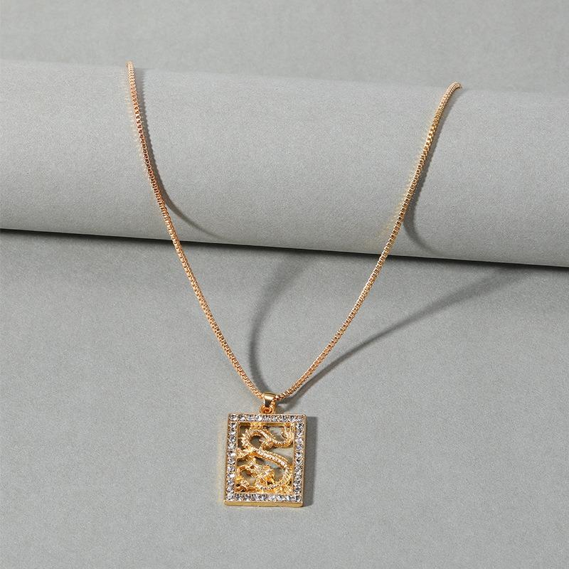 Metal Pendant Jewelry New Exaggerated Niche Light Luxury Necklace Alloy Diamond Collarbone Chain Women