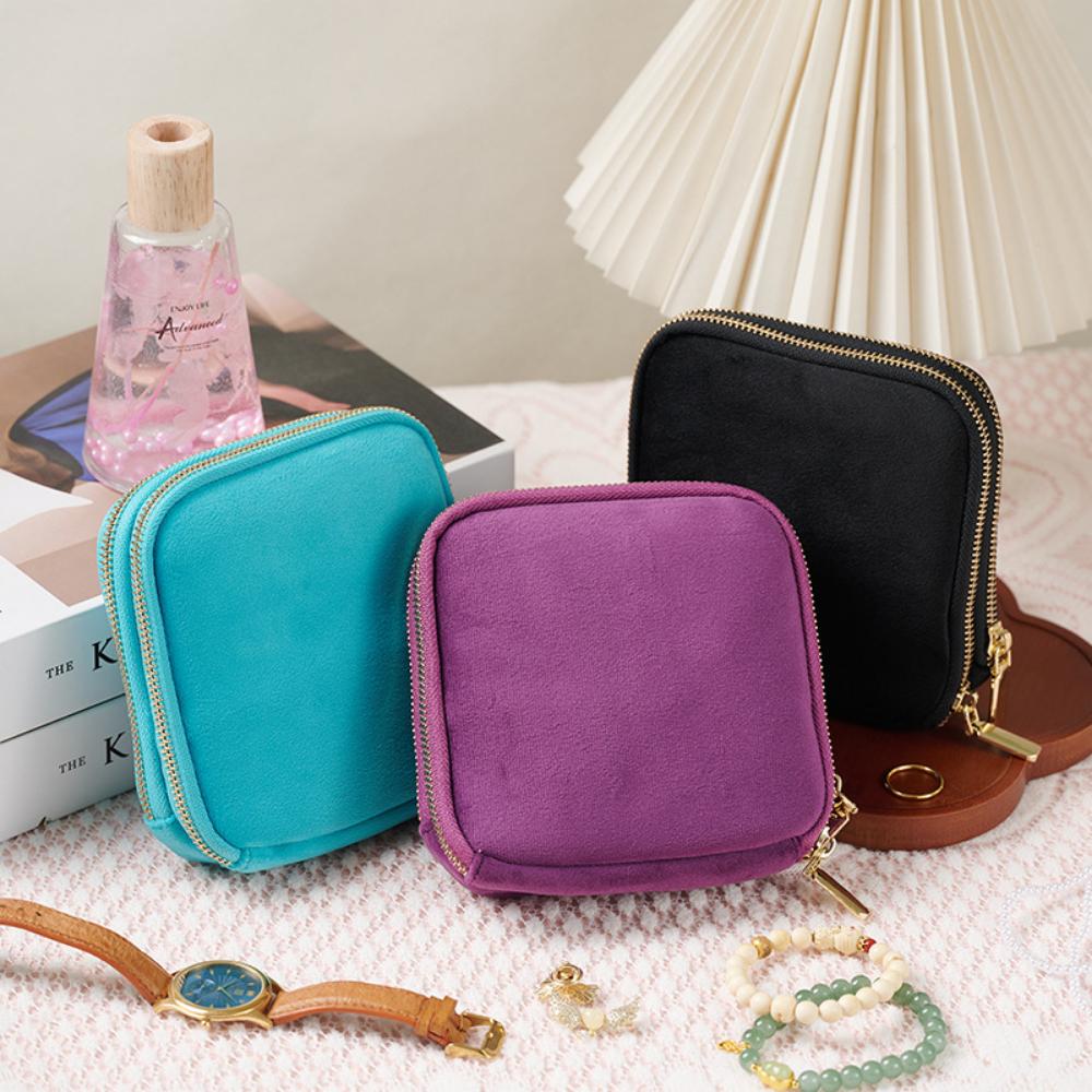 2026 New Velvet Jewelry Organizer Bag Portable Travel Mini Jewelry Roll Pouch for Earrings Rings Necklace Soft Clutch Bag