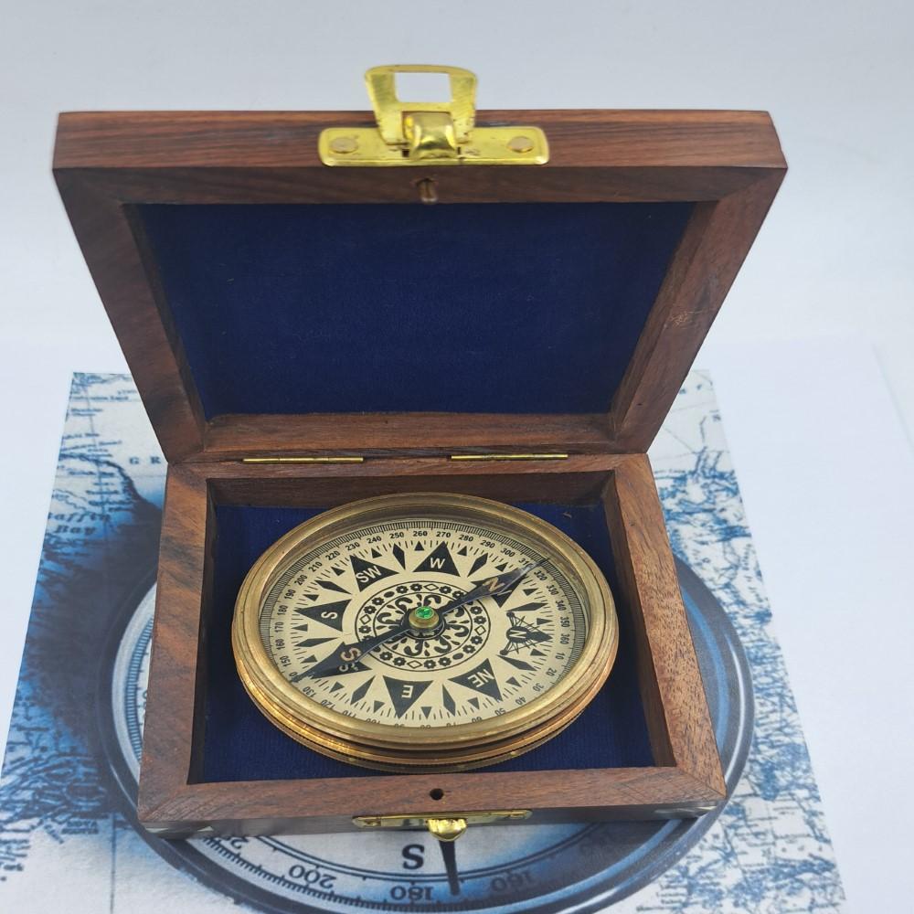 

Компас ручной работы из латуни с поэмой | Старинный морской компас 7 см с деревянной коробкой как