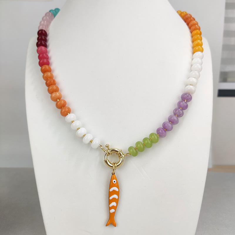 

Natural Crystal Bead Collarbone Necklace with Simple Fish Pendant - French Fashion Style for Women
