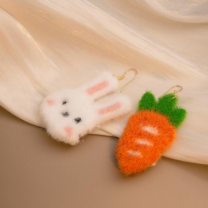 2022 Autumn And Winter Fun Cartoon Cute Rabbit Carrot Ear Hook Sweet Fashion Trendy Ear Hook Earrings Women
