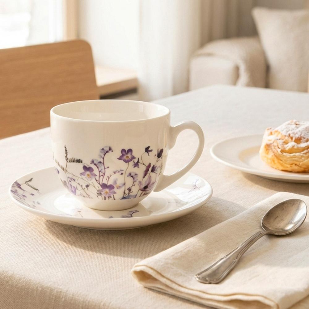 Filiżanka Kwiaty ze Spodkiem Porcelanowa do Picia Kawy Herbaty 260 ml