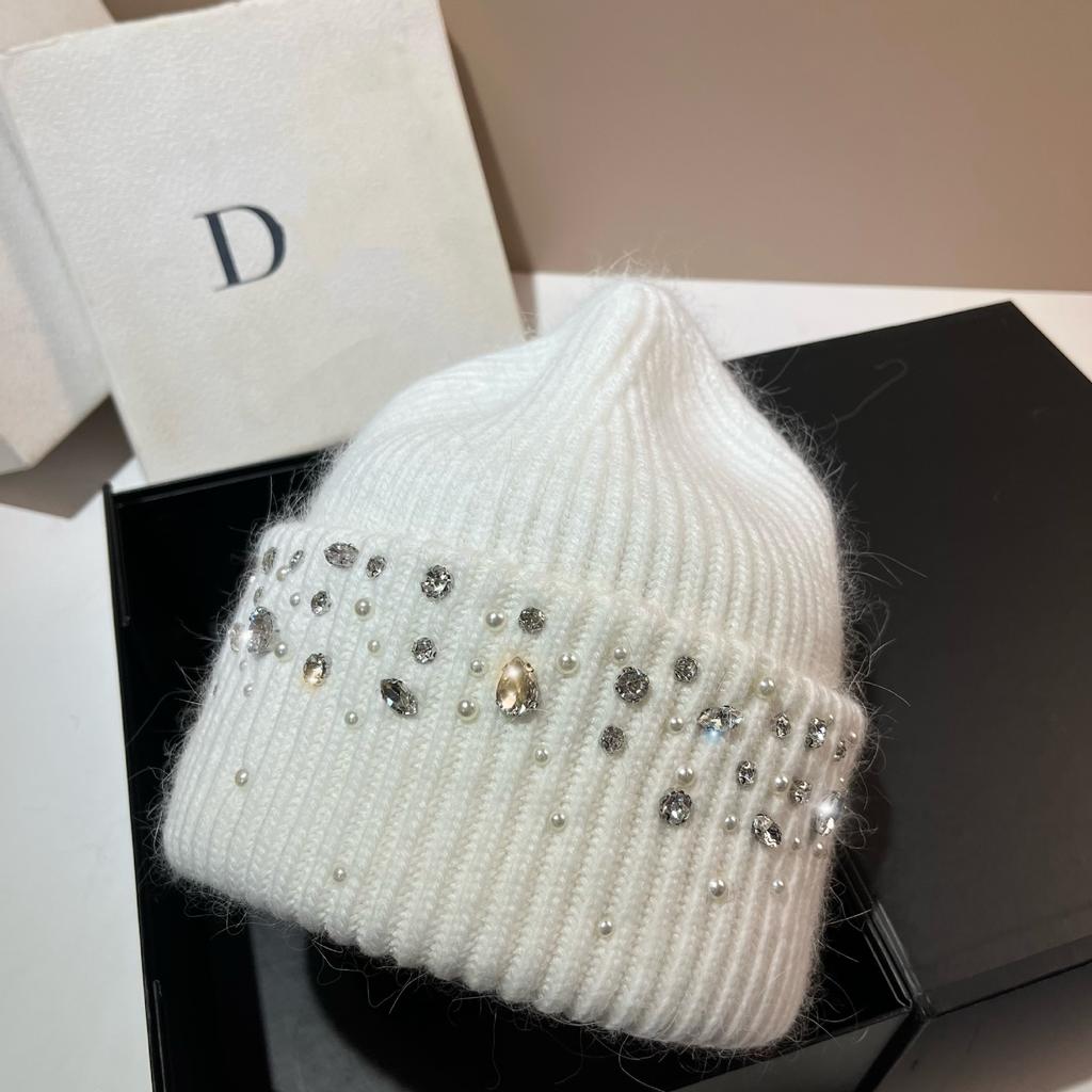 Real Rabbit Fur Diamonds Luxury Hats For Women Winter Warm Knitted Hat Ear Pretection Outdoor Skullies Beanies Skiing Cap