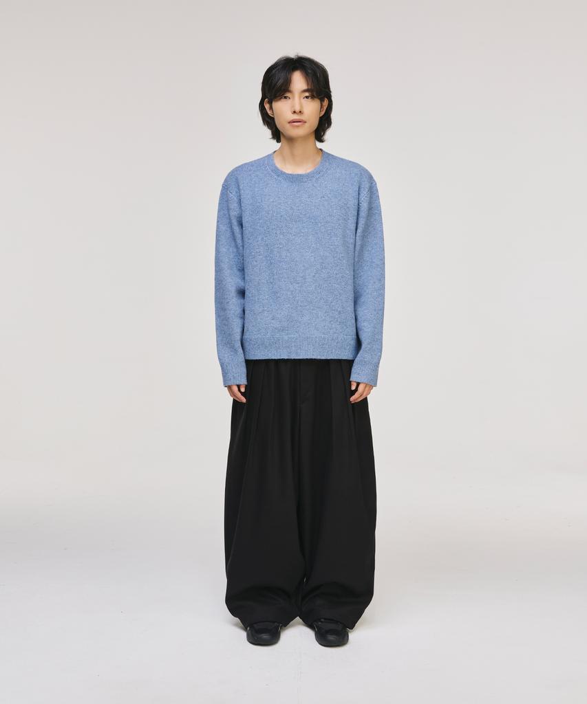 SIGNATURE Blend Shade Round Neck Knit [Light Blue]