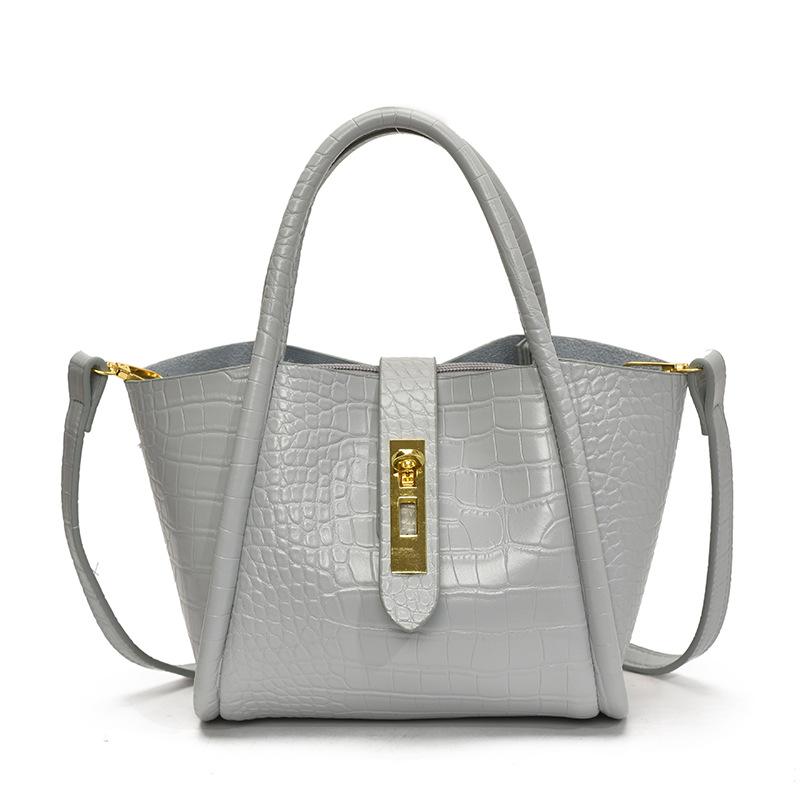 Fashion crocodile pattern small bag women's 2025 new super hot versatile messenger bag popular handbag bucket bag