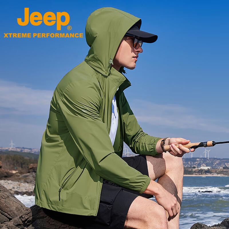 JEEP Men s Lightweight Windbreaker M