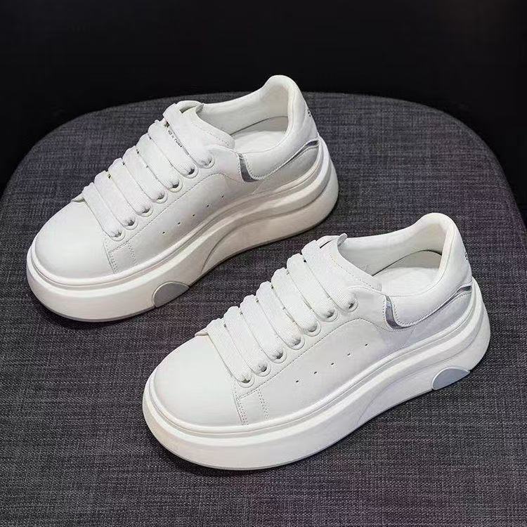 Zapatos deportivos y de ocio de diseño personalizado de primavera, suela gruesa, función de aumento de altura