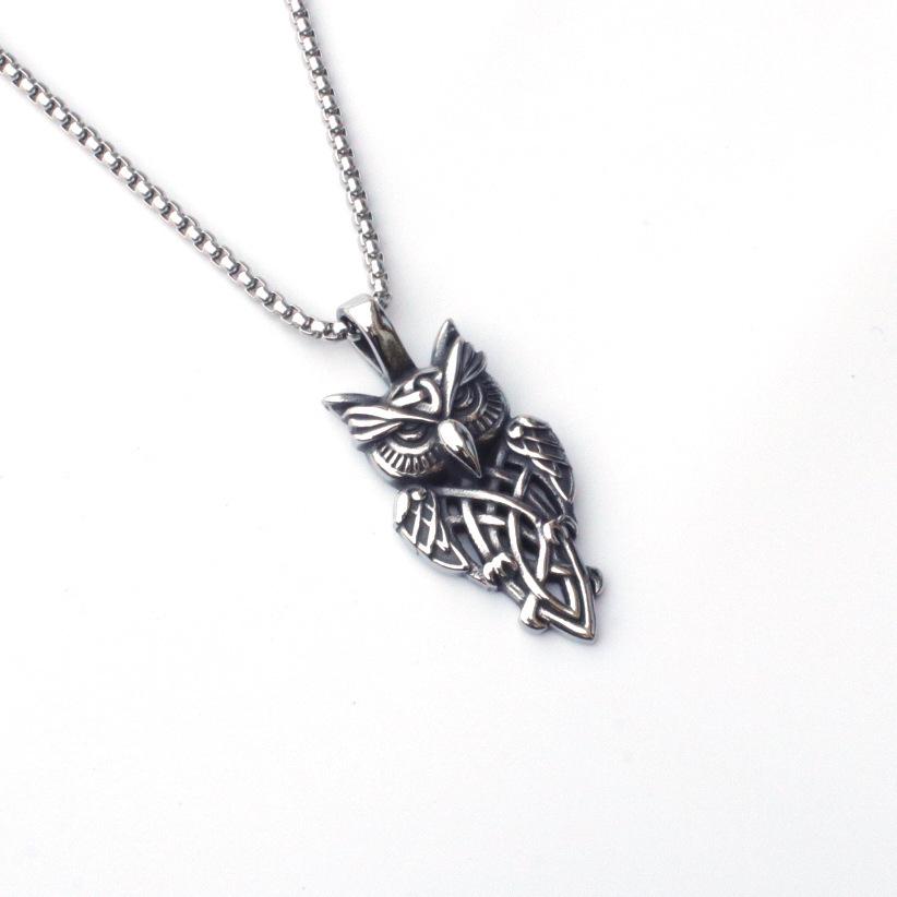 Unisex Owl Animal Pendant - Stainless Steel Chain in Titanium Steel